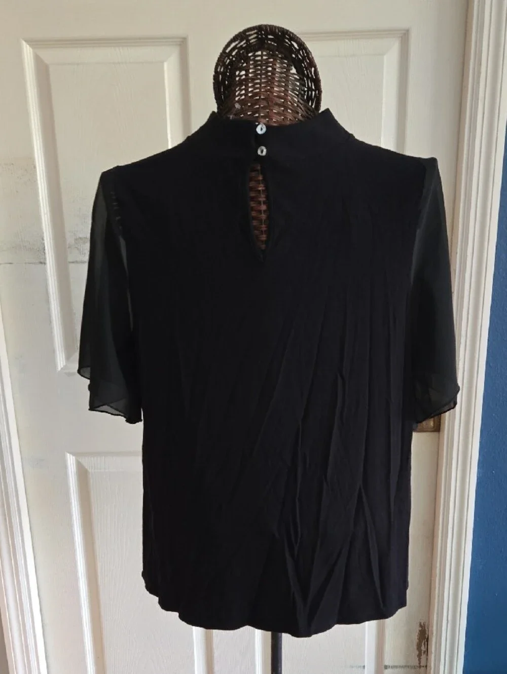 Kim & Cami Black Mock Neck Short Sleeve Top with Sheer Sleeves-Size L
